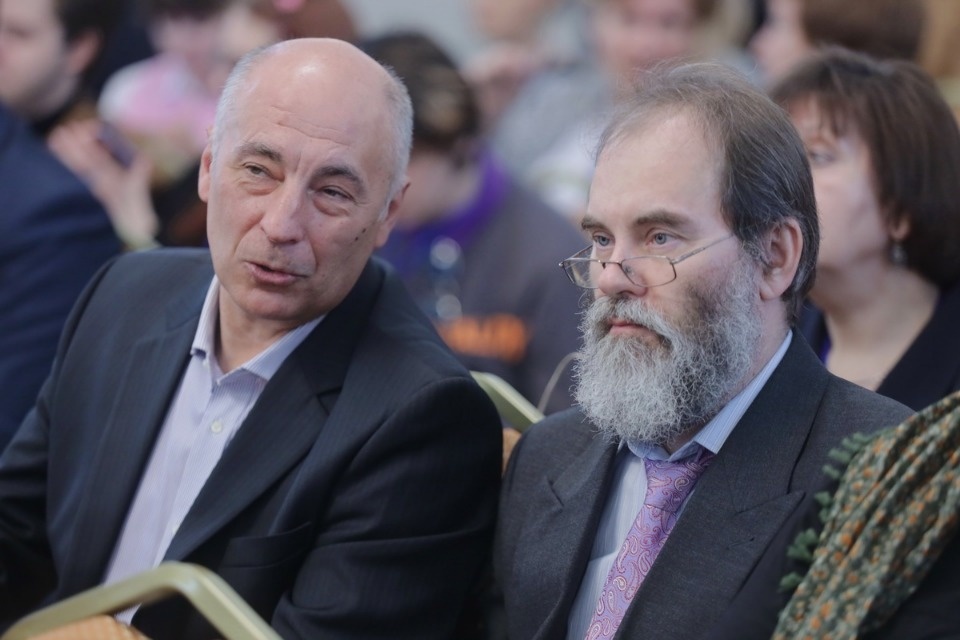 Именем Петра