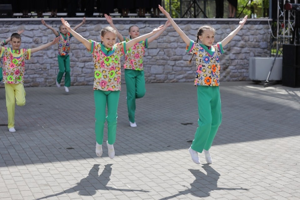 Лучше хором