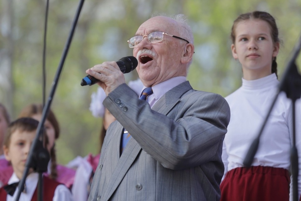 Лучше хором