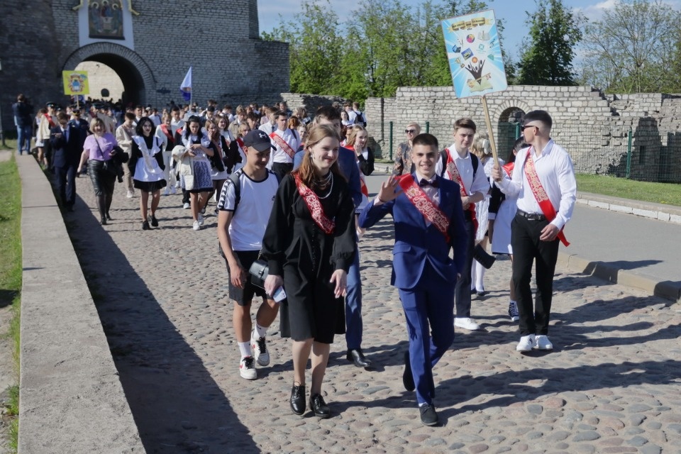 Последний звонок в 2022-м