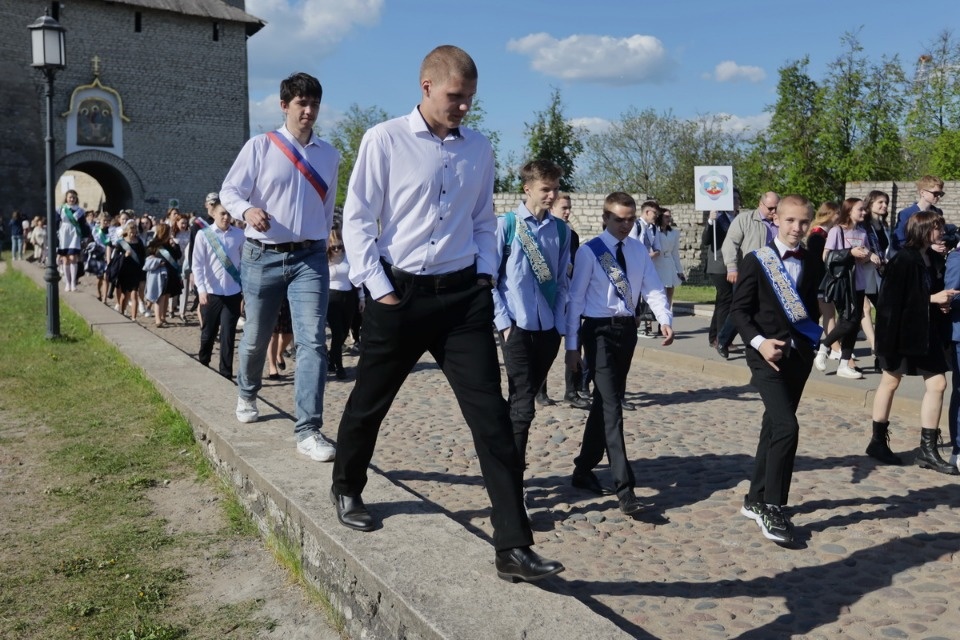 Последний звонок в 2022-м