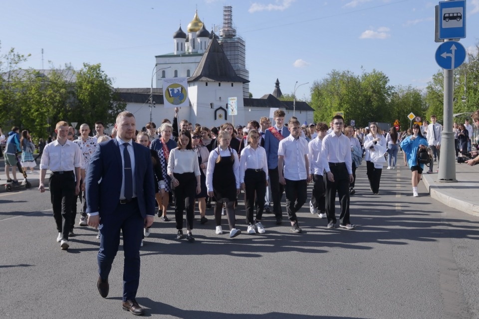 Последний звонок в 2022-м