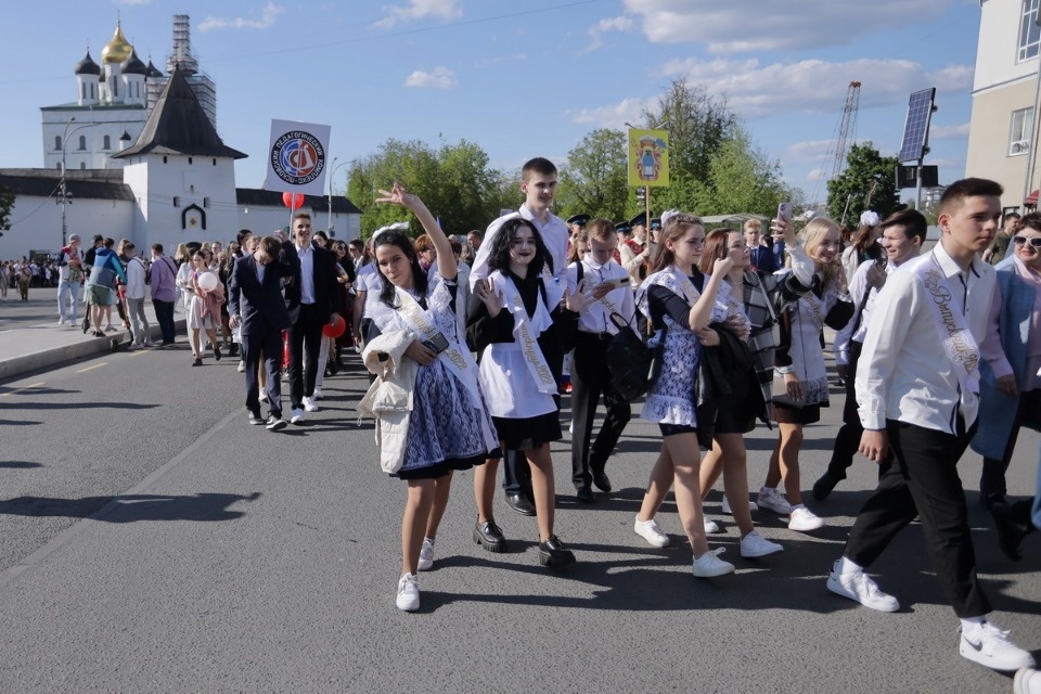 Последний звонок в 2022-м