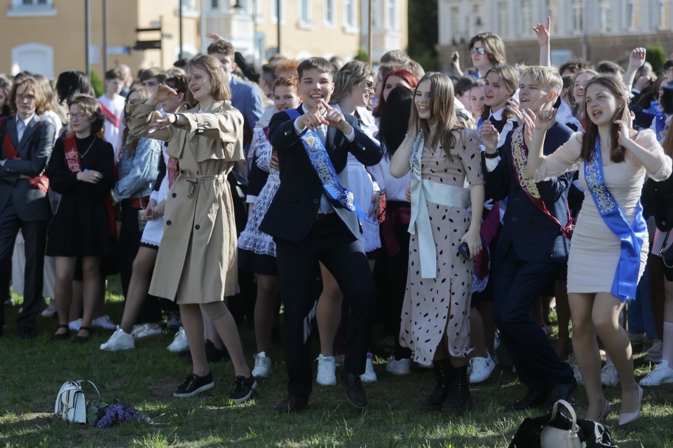 Последний звонок в 2022-м