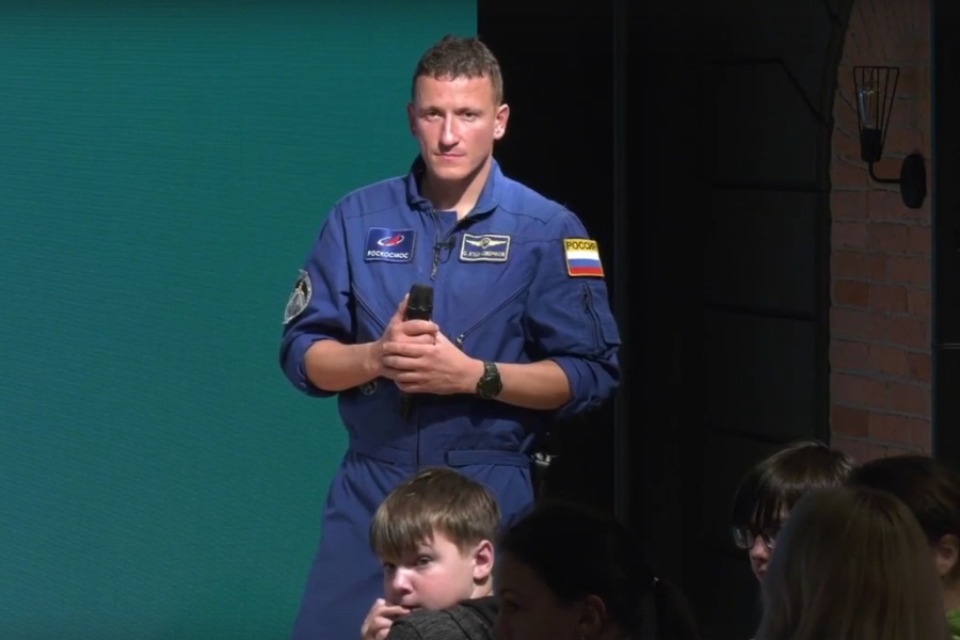 Космонавт Сергей Кудь-Сверчков встретился с псковичами Космонавт Сергей Кудь-Сверчков встретился с псковичами