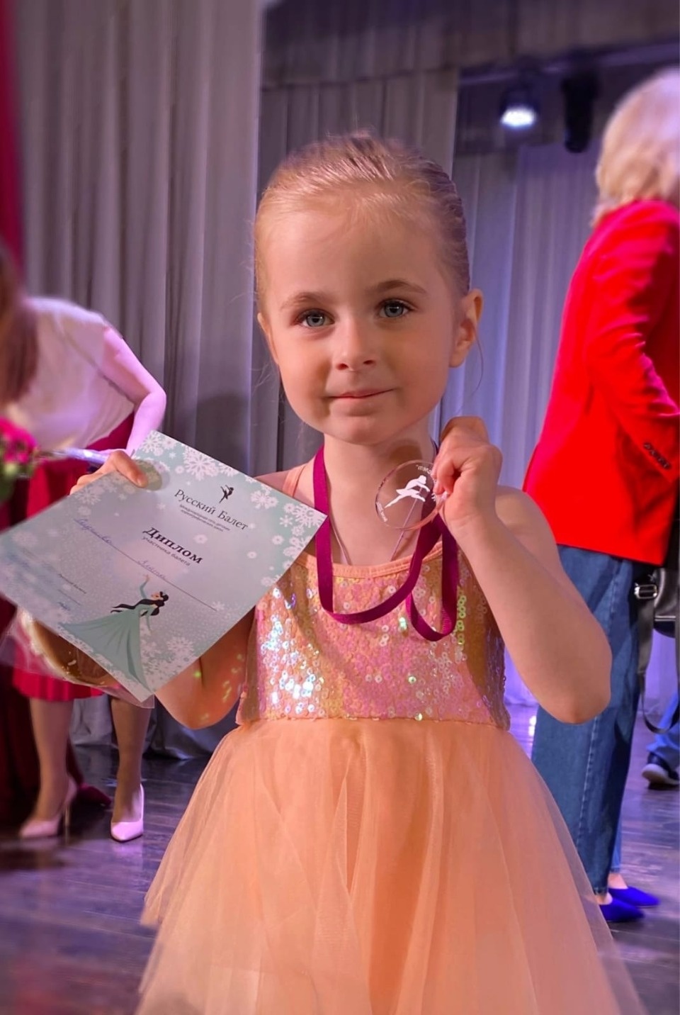 Псковская детская хореографическая школа «Русский балет» провела итоговый годовой концерт