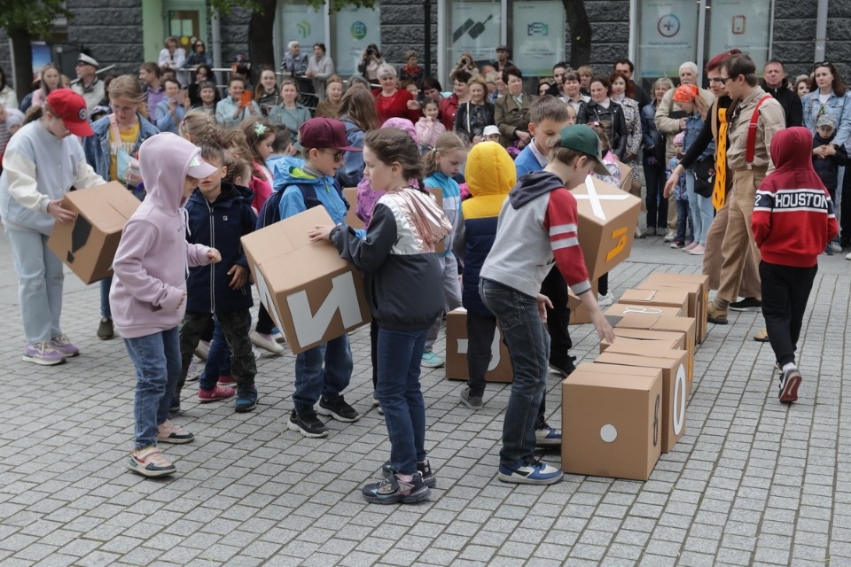 Куклы так похожи на людей Куклы так похожи на людей