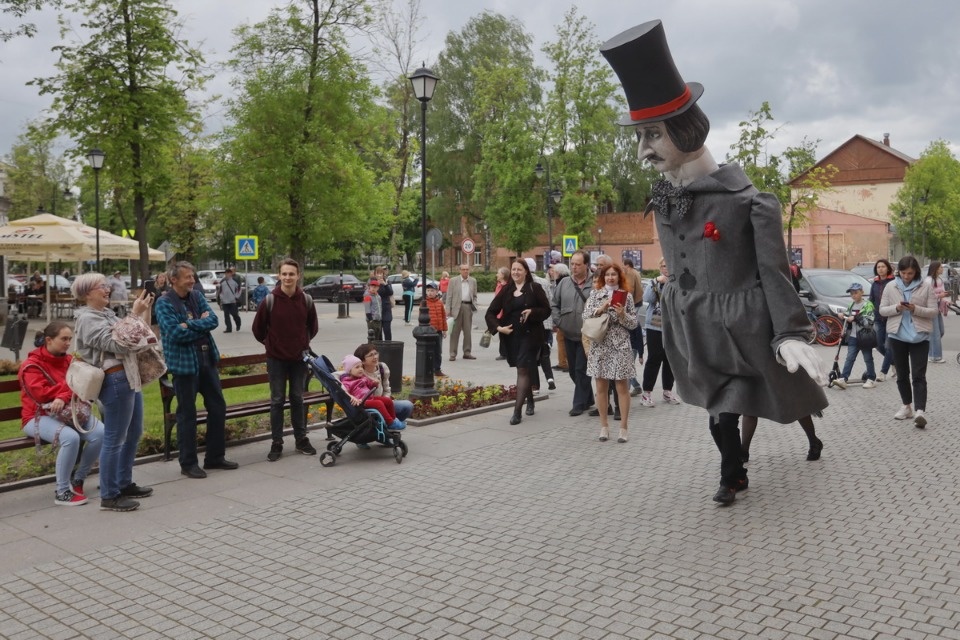 Куклы так похожи на людей Куклы так похожи на людей