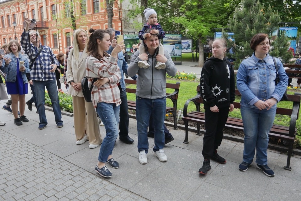 Куклы так похожи на людей Куклы так похожи на людей