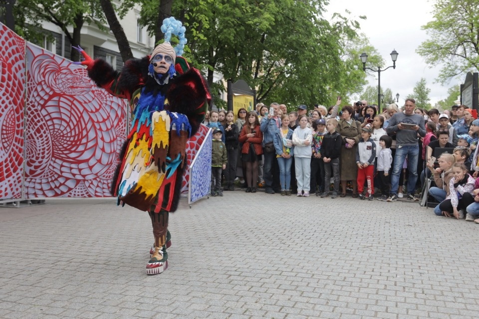 Куклы так похожи на людей Куклы так похожи на людей