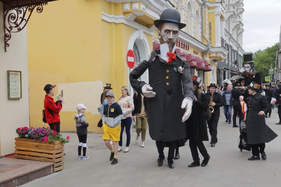 Куклы так похожи на людей Куклы так похожи на людей