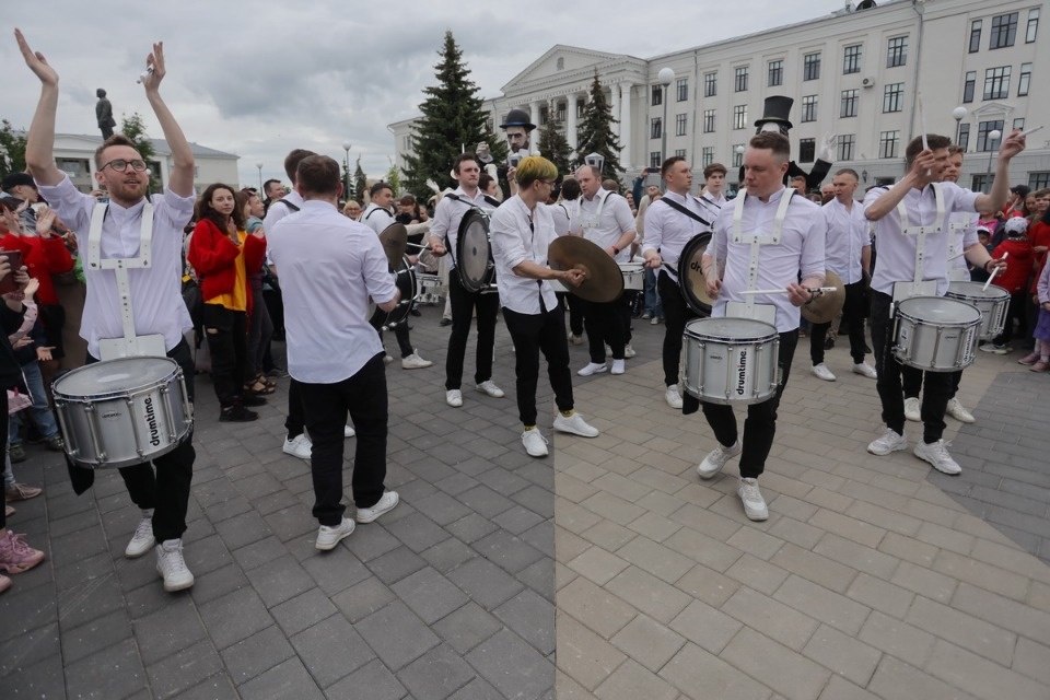 Куклы так похожи на людей Куклы так похожи на людей