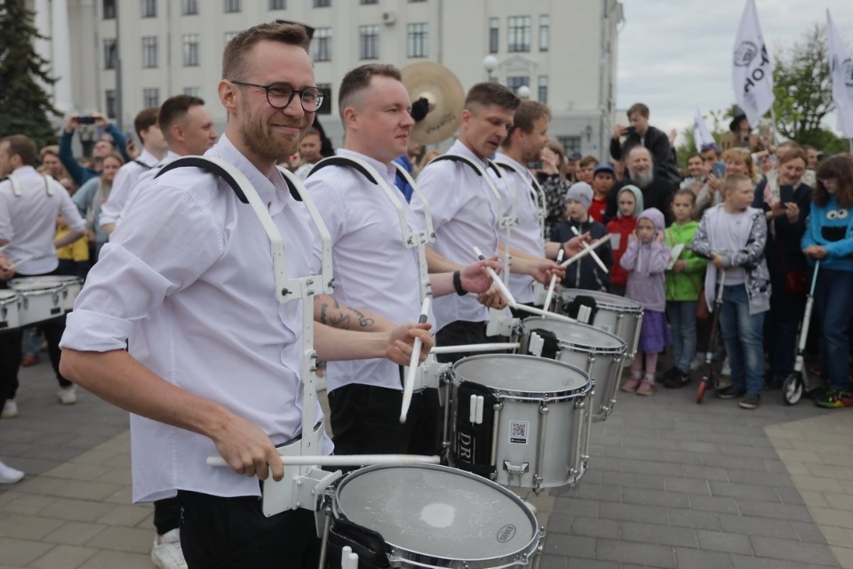 Куклы так похожи на людей Куклы так похожи на людей