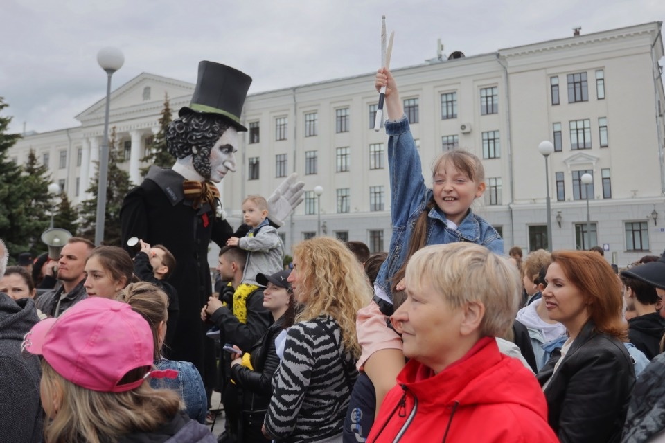 Куклы так похожи на людей Куклы так похожи на людей