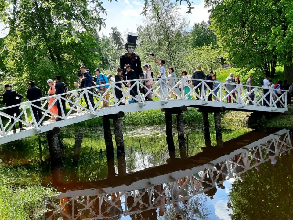 Дни пушкинской поэзии и русской культуры проходят в Михайловском Дни пушкинской поэзии и русской культуры проходят в Михайловском