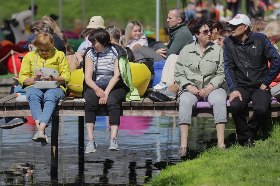 «Сны над тёмной водой»