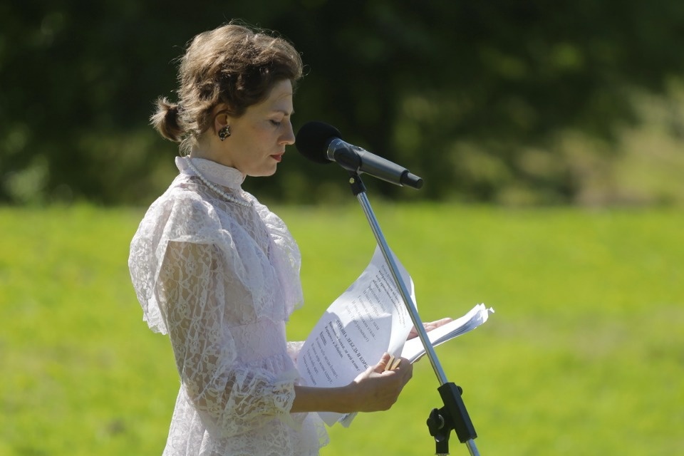 «Сны над тёмной водой»