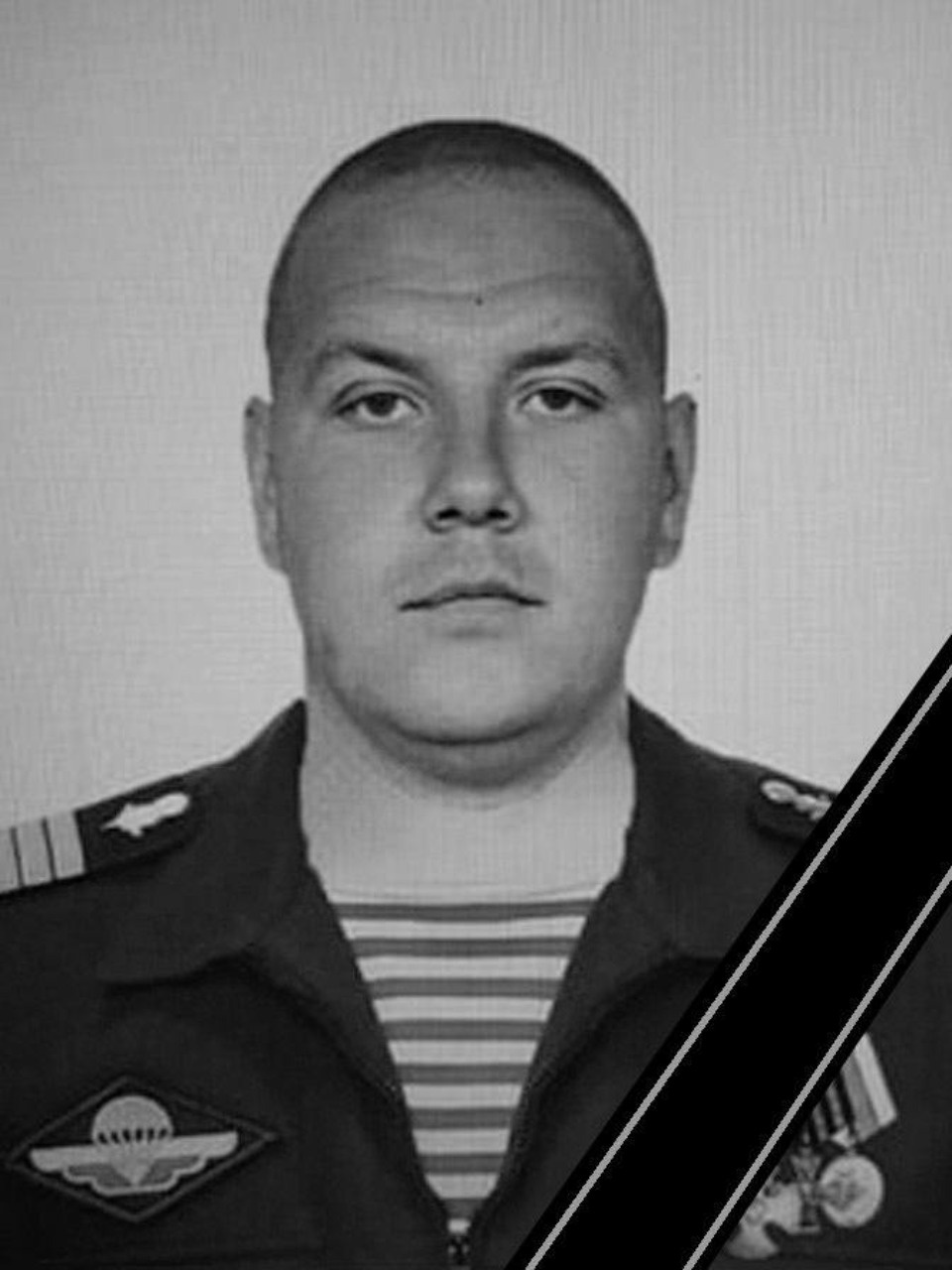 Похороны двух погибших в ходе спецоперации военнослужащих прошли в Псковской области