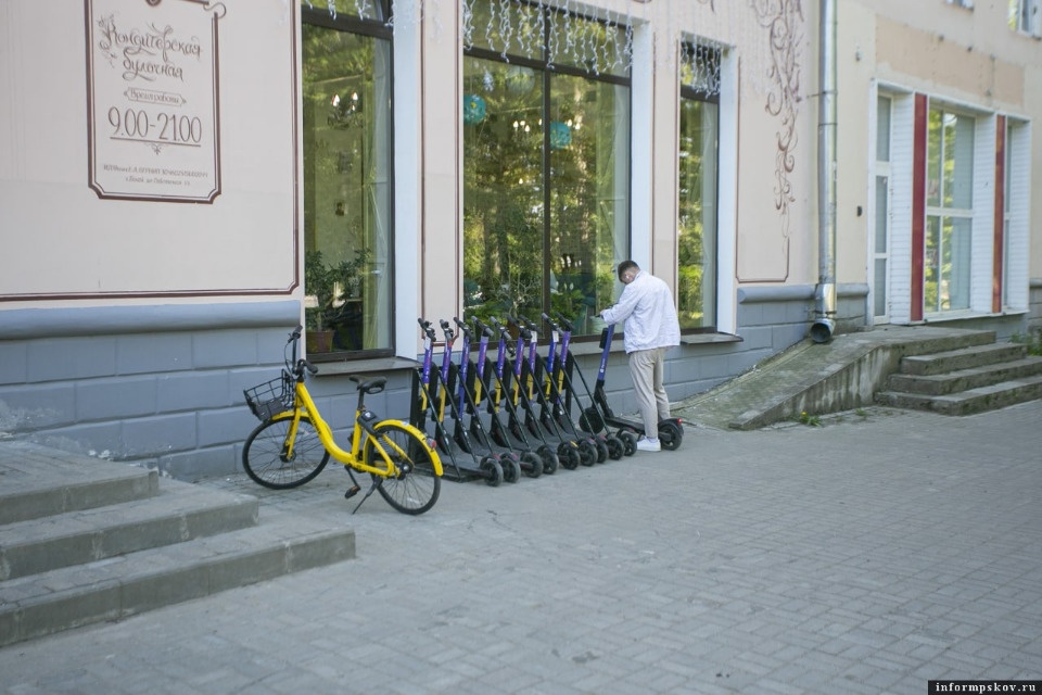 Консультанты по безопасности при использовании электросамокатов появились в Пскове Консультанты по безопасности при использовании электросамокатов появились в Пскове