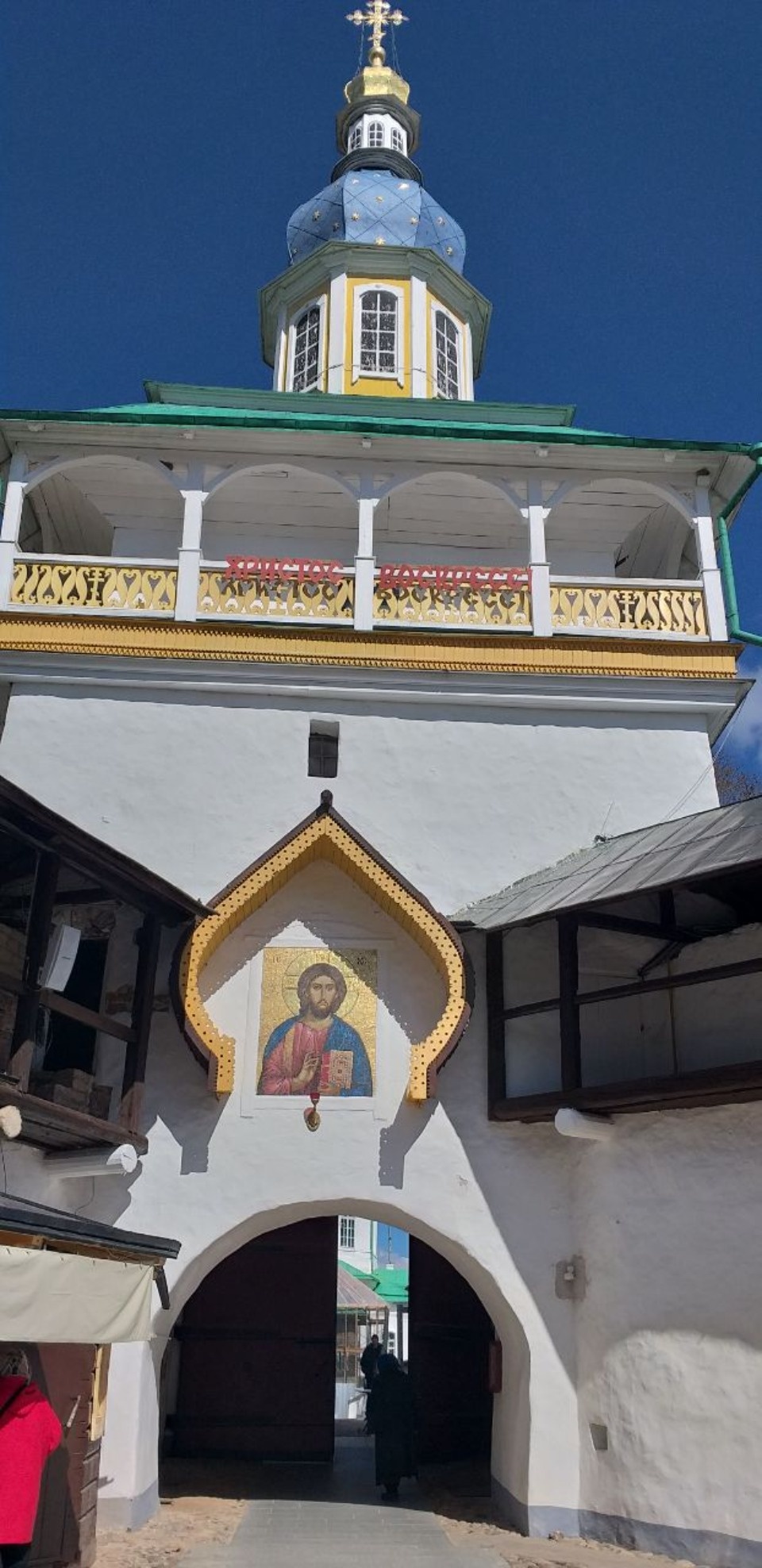 Башне Святых ворот Псково-Печерского монастыря вернут облик петровского периода Башне Святых ворот Псково-Печерского монастыря вернут облик петровского периода