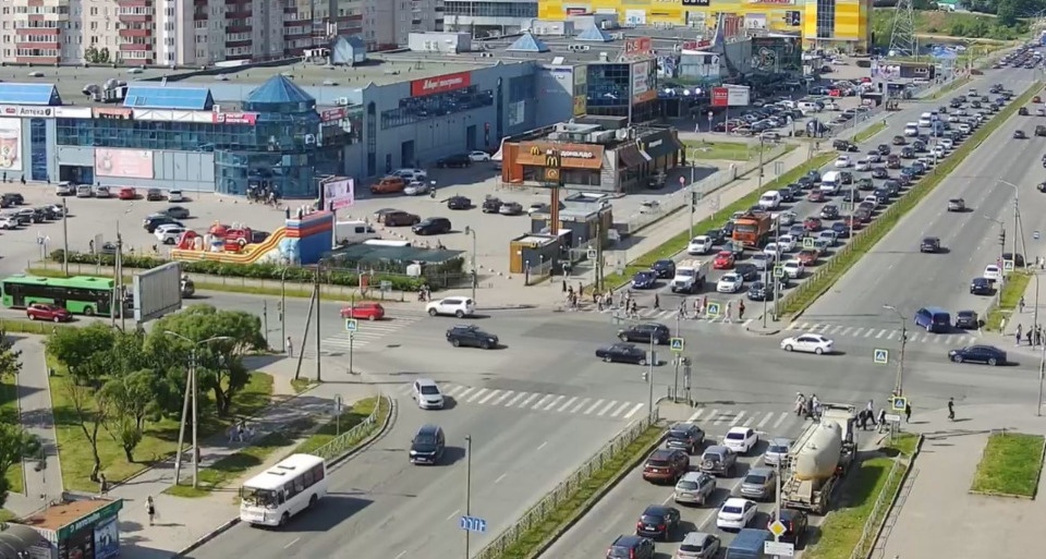 К началу июля под новым брендом заработает «Макдональдс» на Коммунальной  в Пскове