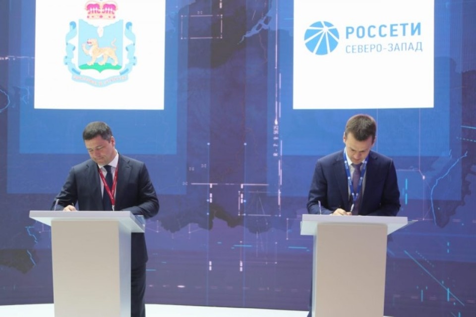 Михаил Ведерников договорился о реновации энергосистем псковских больниц, школ и детсадов 