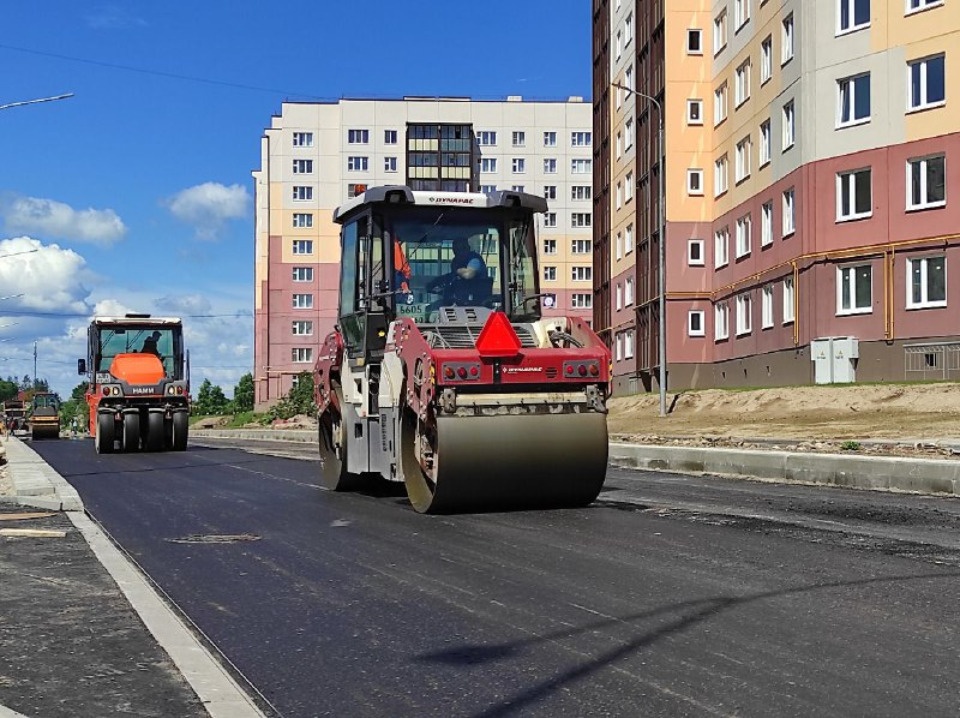 В скором времени откроется движение по двум новым полосам на улице Кузбасской Дивизии в Пскове