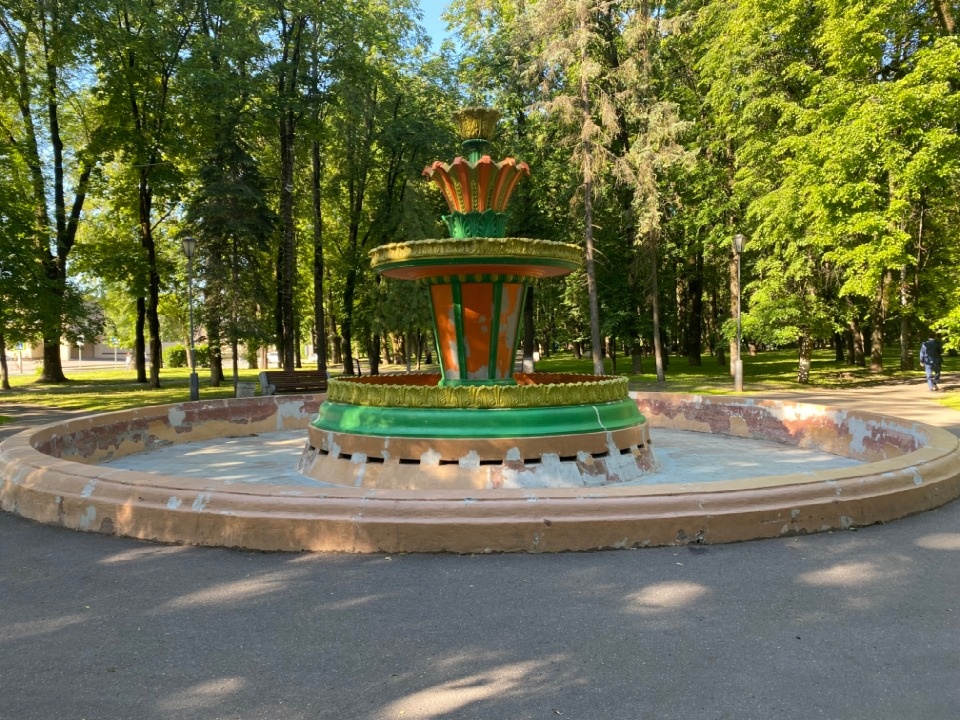 Ремонт фонтана в Ботаническом саду начался в Пскове