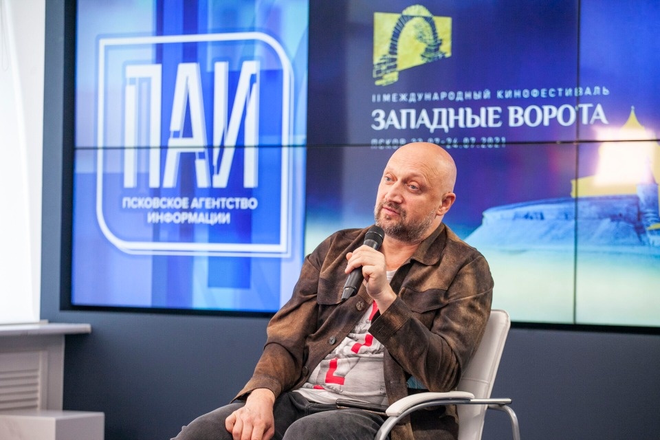 Актёр Гоша Куценко вновь посетит открытие кинофестиваля «Западные ворота» в Пскове Актёр Гоша Куценко вновь посетит открытие кинофестиваля «Западные ворота» в Пскове