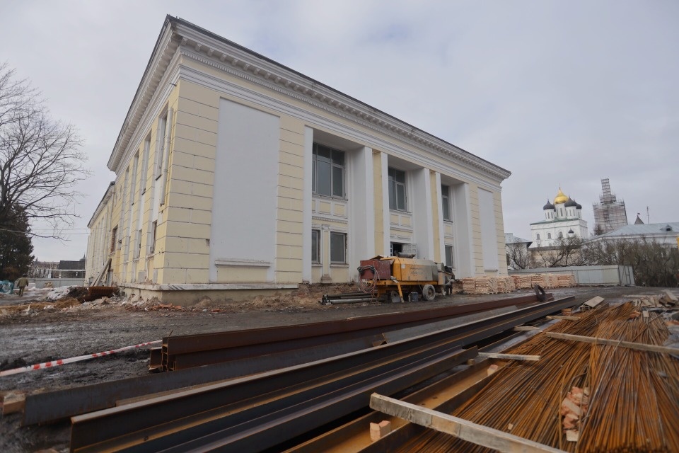 Михаил Ведерников рассказал, что будет с кинотеатром «Октябрь» в Пскове после реконструкции Михаил Ведерников рассказал, что будет с кинотеатром «Октябрь» в Пскове после реконструкции