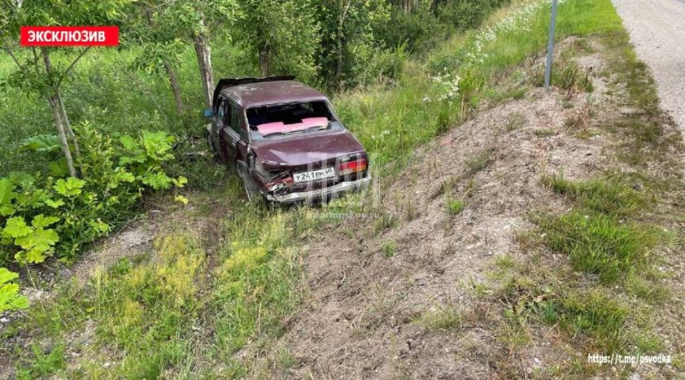 Два ребенка и двое взрослых пострадали в результате ДТП в Островской районе Два ребенка и двое взрослых пострадали в результате ДТП в Островской районе
