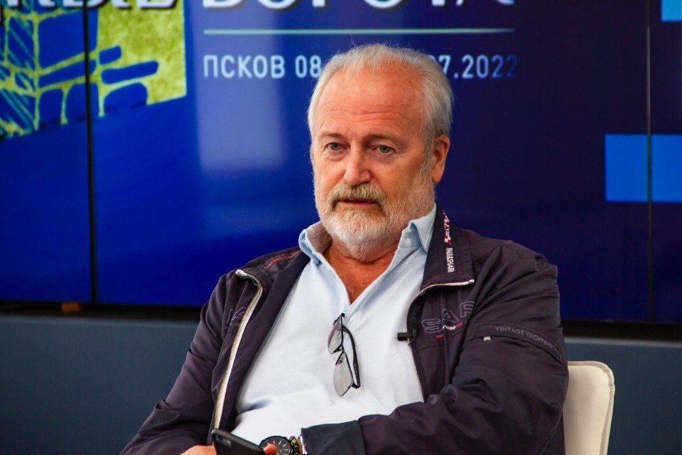 Картину о детях разведчиков хочет снять Владимир Хотиненко Картину о детях разведчиков хочет снять Владимир Хотиненко