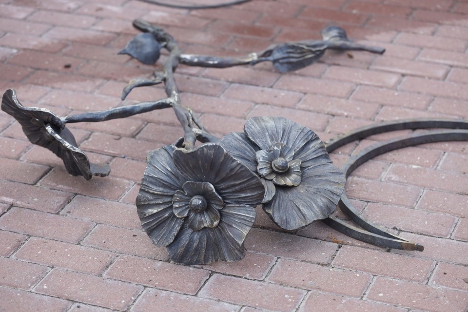 Молот и песня Молот и песня