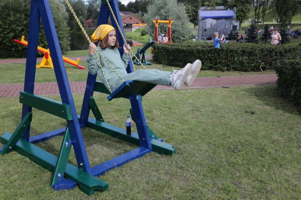 Молот и песня Молот и песня