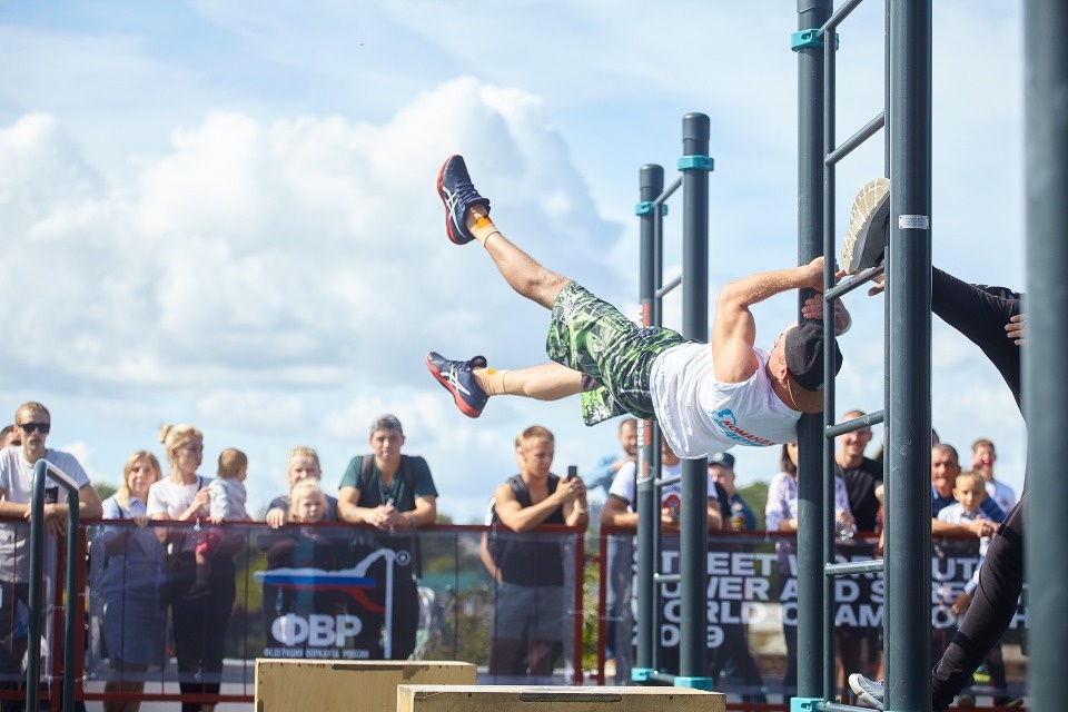 «Поболеть» и поучаствовать