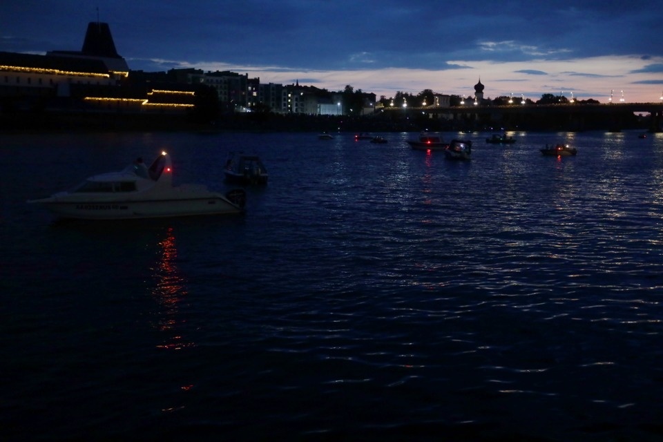 Салют, Псков! Салют, Псков!