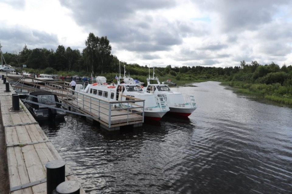 В Псковской области запустили два новых катера на Талабские острова