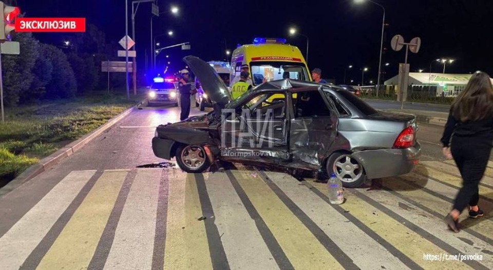 25 человек пострадали и два погибли в результате ДТП в Псковской области за неделю