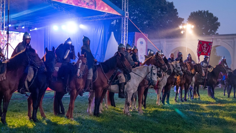 Для проведения массовых мероприятий в Самолве ограничат движение транспорта на нескольких улицах