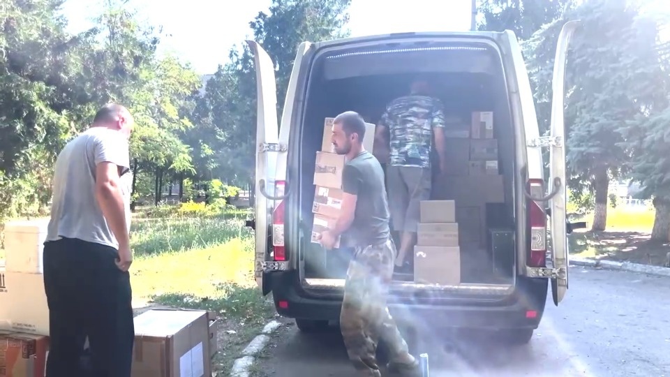 Порядка 20 тонн гуманитарной помощи из Псковской области прибыли в Берислав