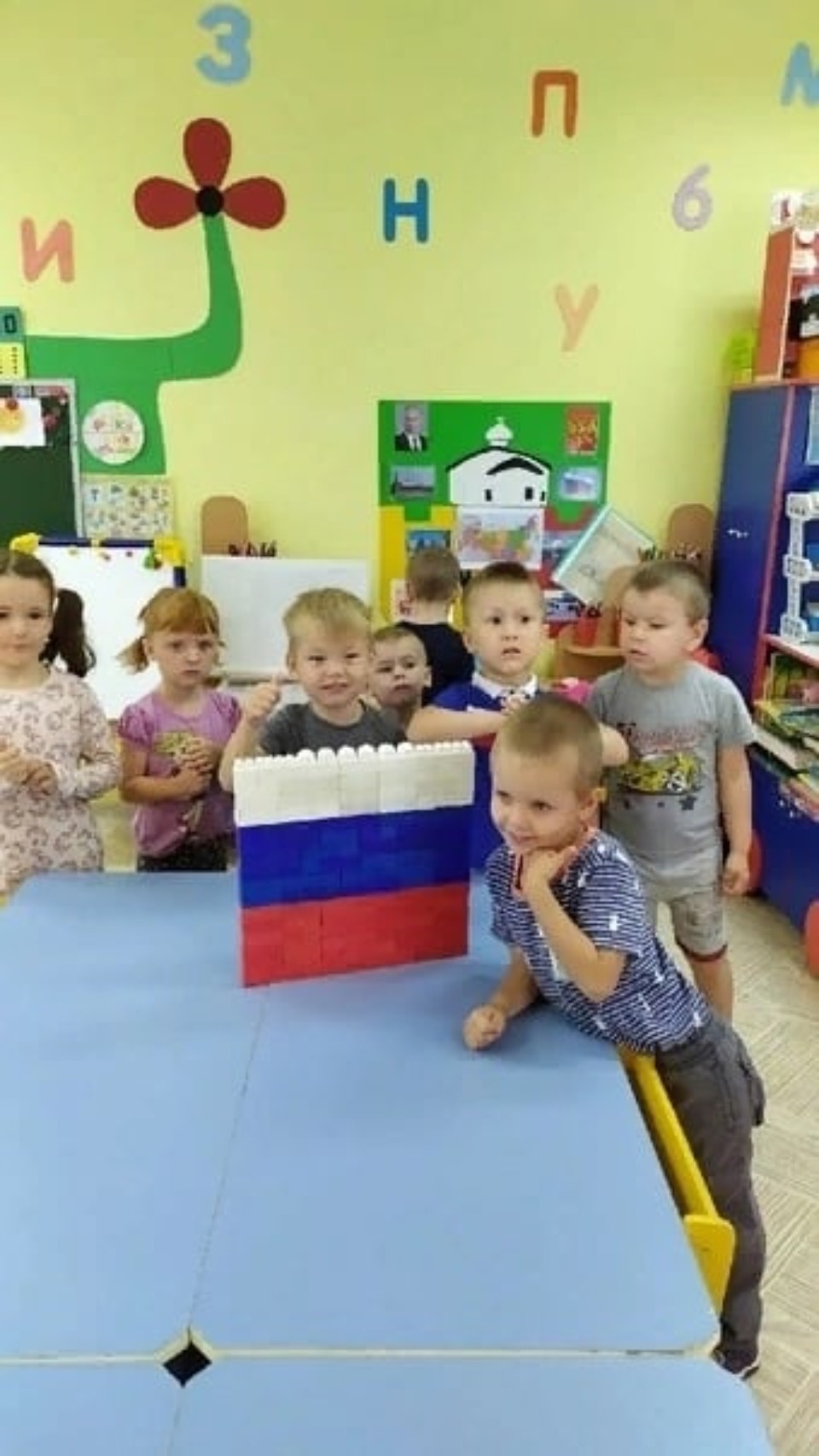 День российского флага: взгляд из районов День российского флага: взгляд из районов