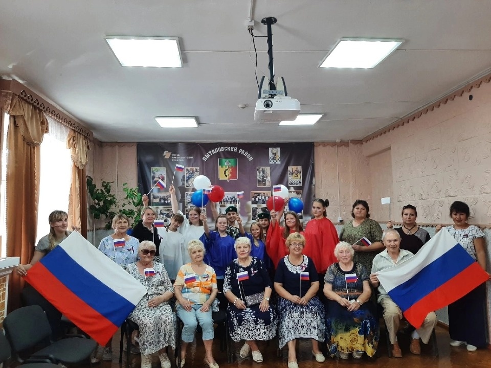 День российского флага: взгляд из районов День российского флага: взгляд из районов