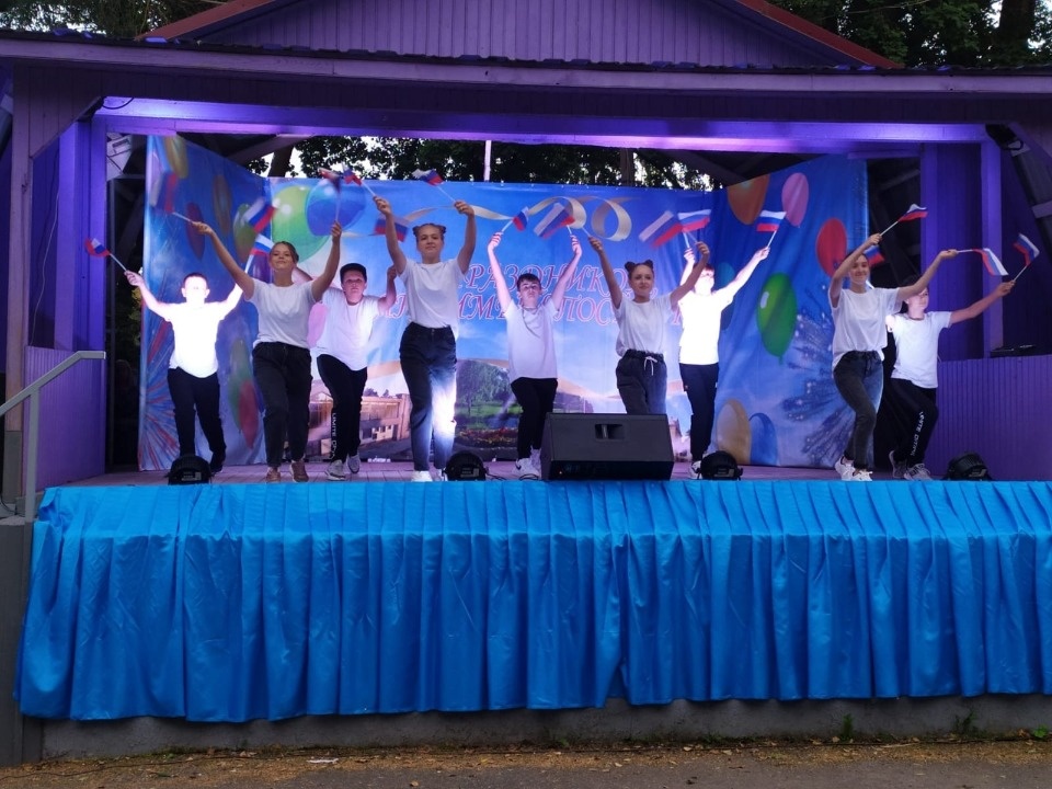 День российского флага: взгляд из районов День российского флага: взгляд из районов