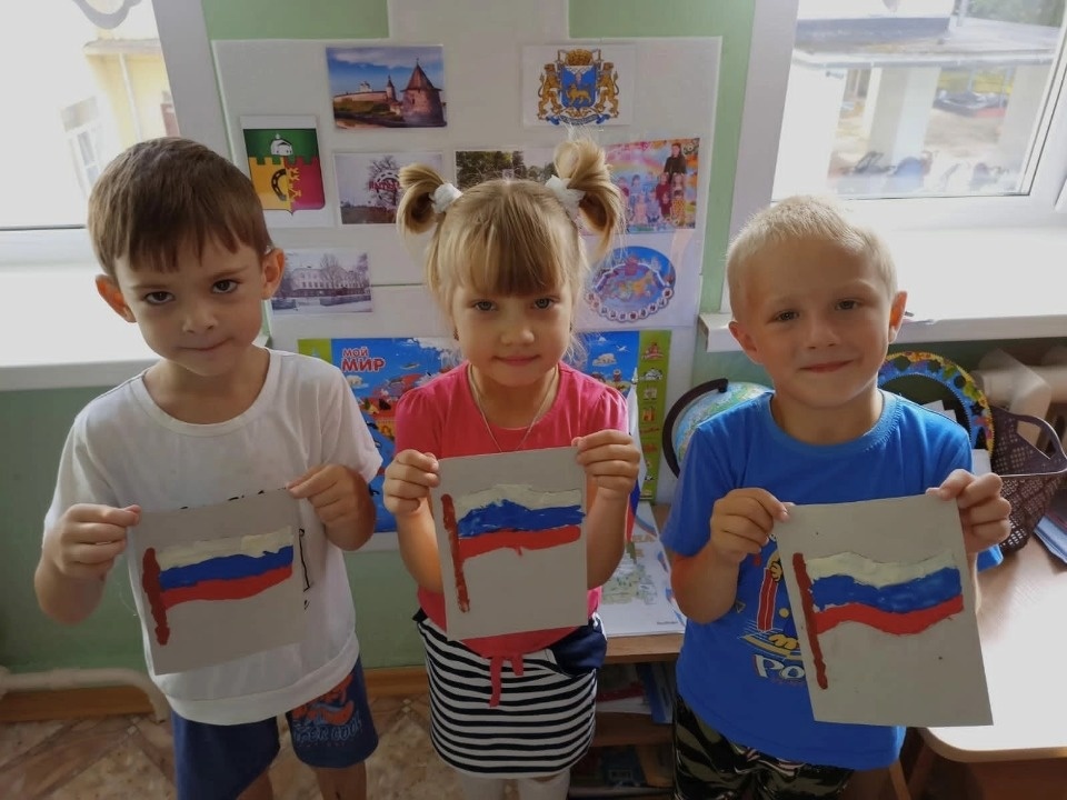 День российского флага: взгляд из районов День российского флага: взгляд из районов