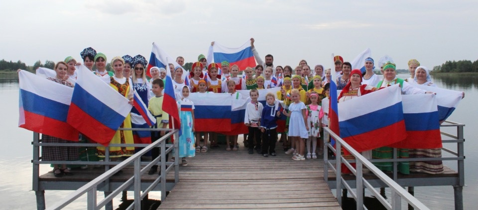 День российского флага: взгляд из районов День российского флага: взгляд из районов