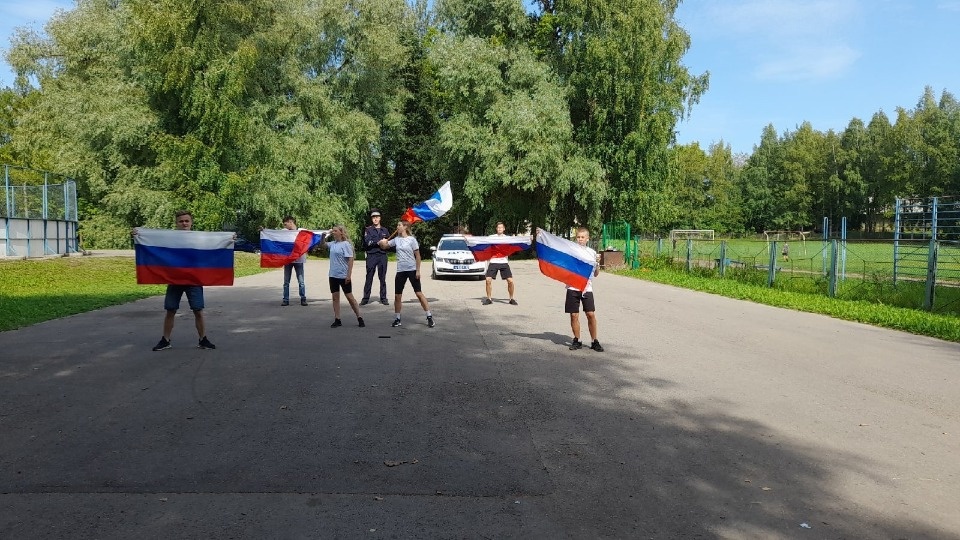 День российского флага: взгляд из районов День российского флага: взгляд из районов