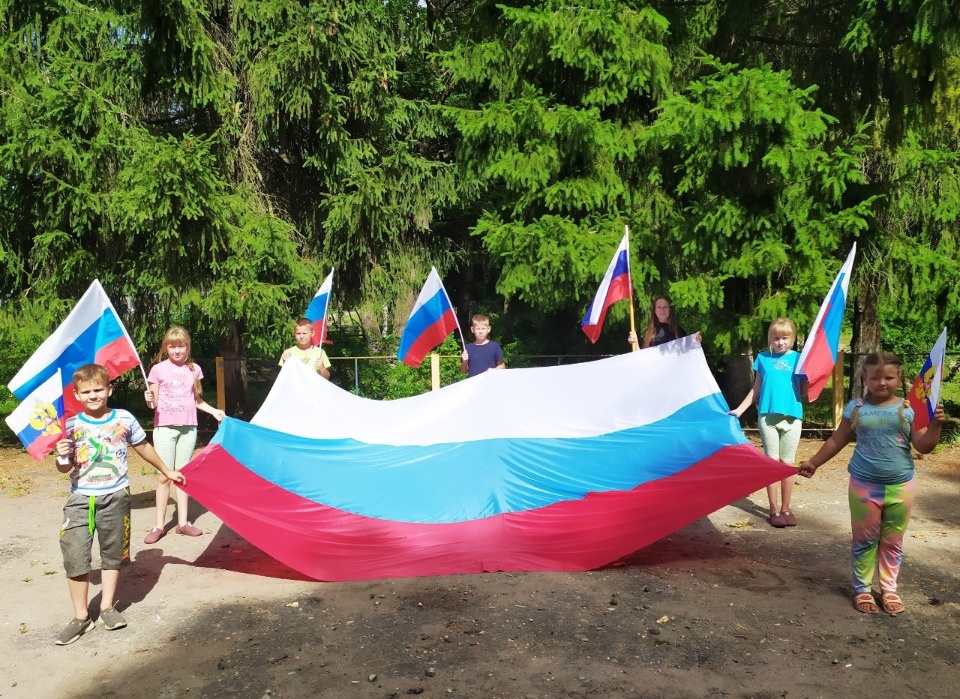 День российского флага: взгляд из районов День российского флага: взгляд из районов