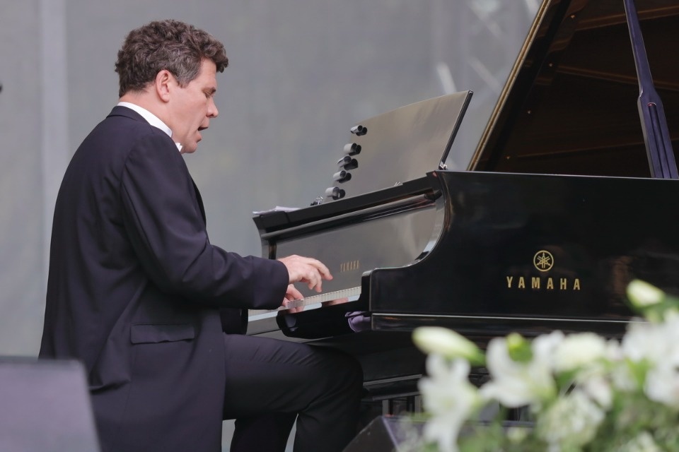 «...И классика, и джаз» «...И классика, и джаз»