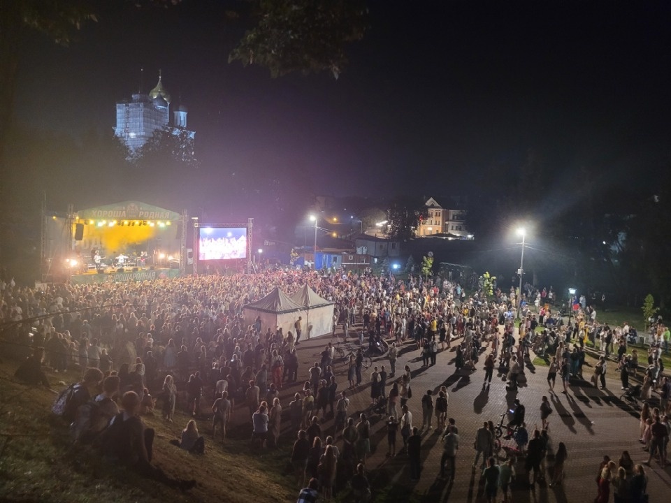 Концерт «Хороша родная» в Пскове посетили более 15 тысяч человек