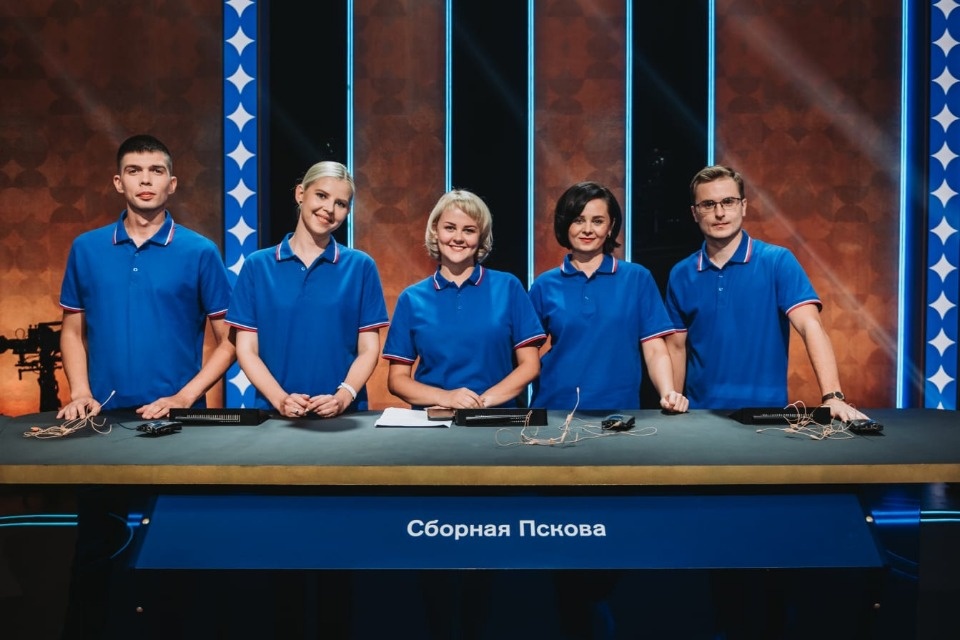 Команда учителей из Пскова примет участие в телепрограмме «Передача знаний» 25 сентября